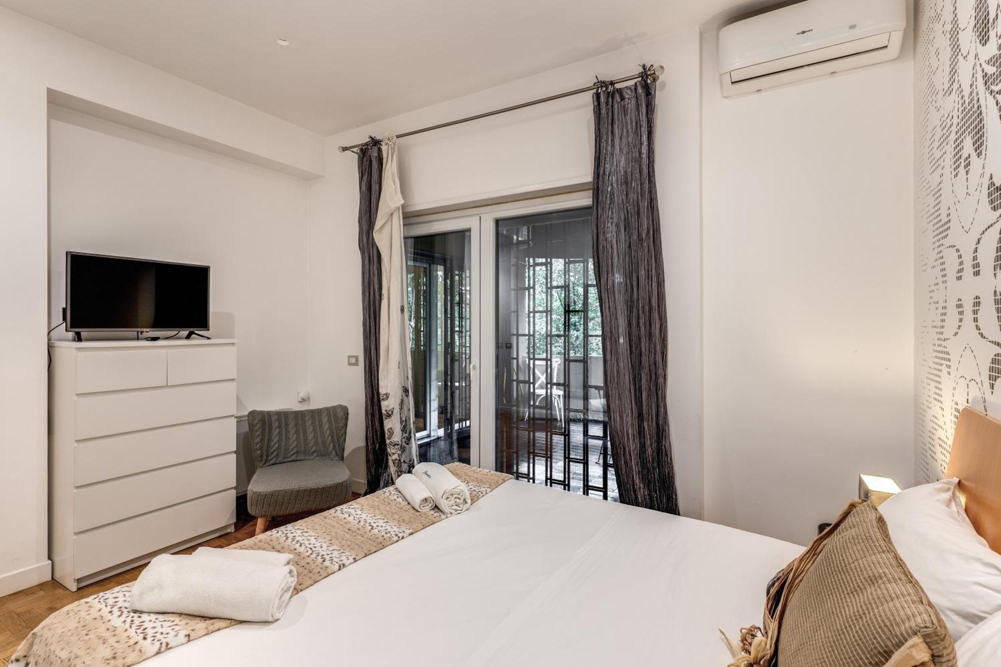 Romantic Piccolomini Lux Guest House Exteriör bild